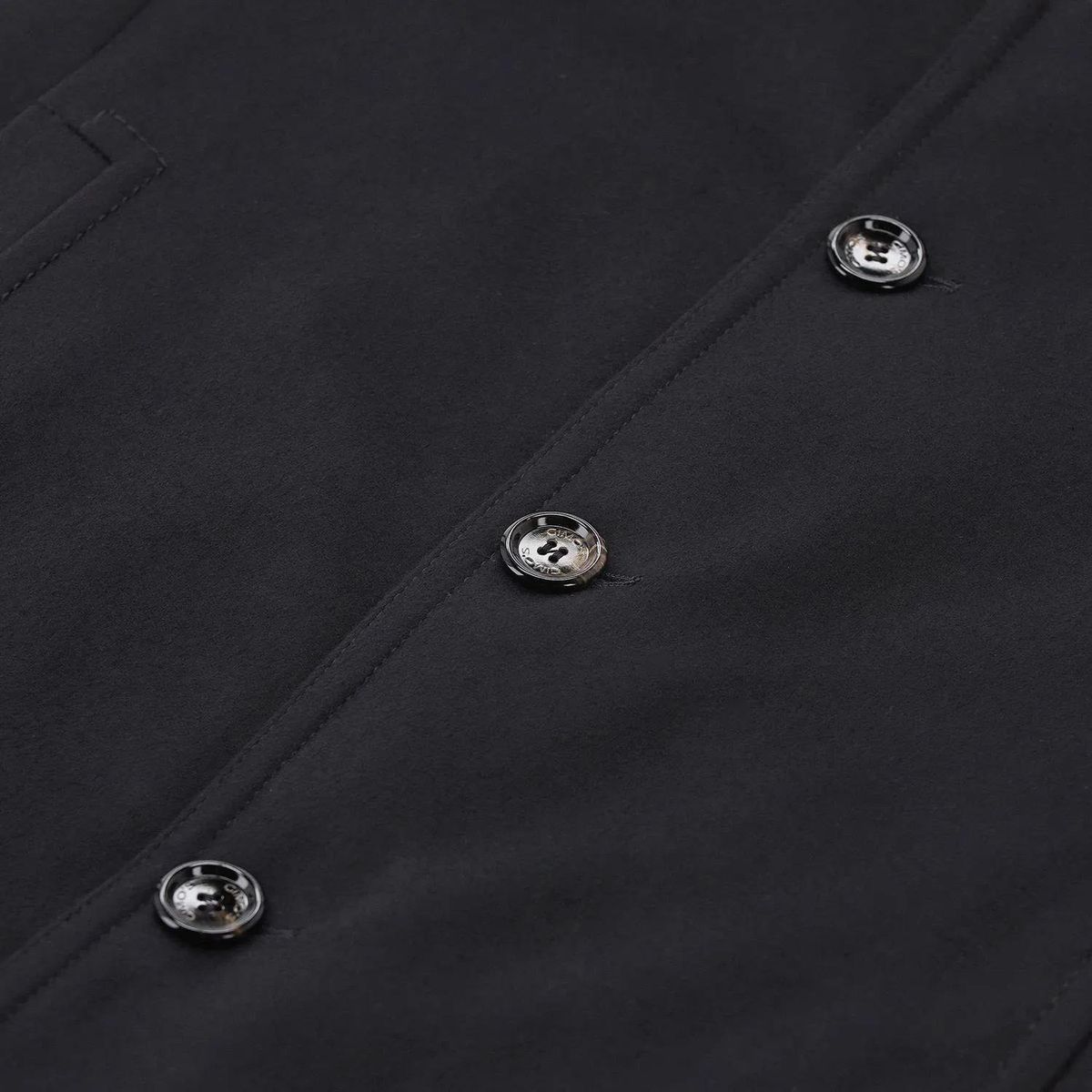 Eleganter Wollmantel mit Pelzkragen