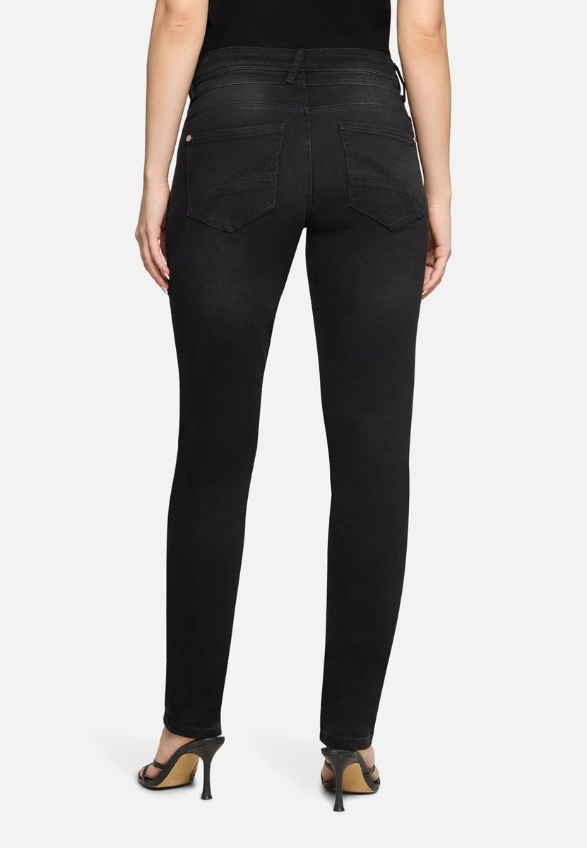 Moderne Boyfriend-Jeans mit mittelhoher Taille