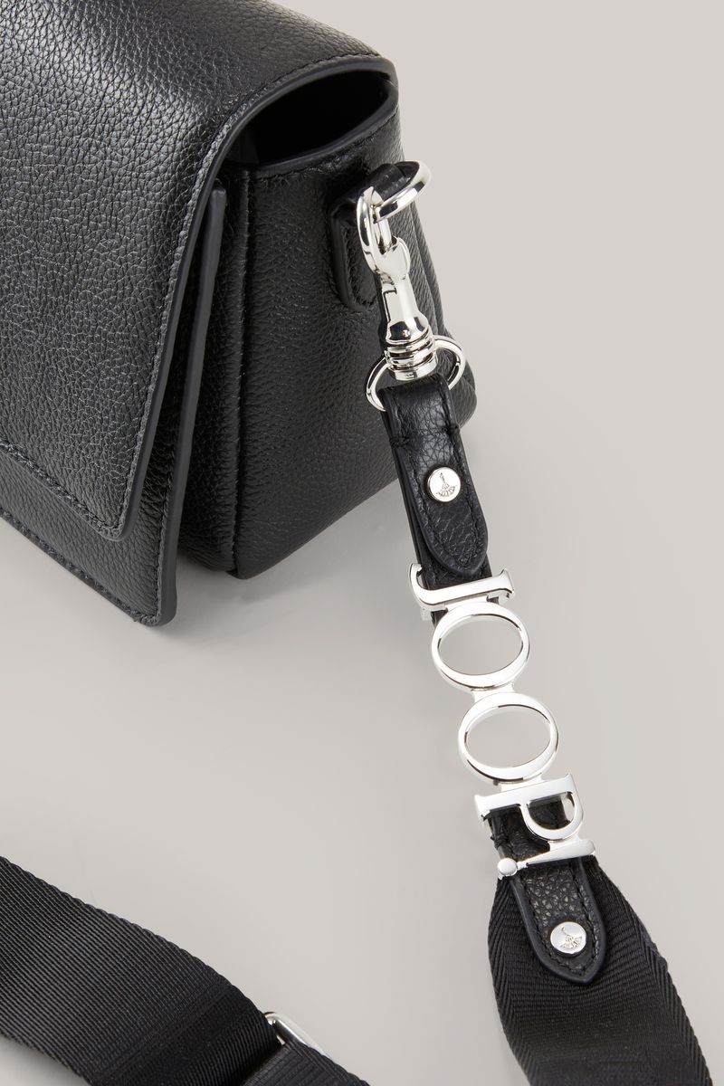 JOOP! Vivace Elissa Schultertasche aus schwarzem genarbtem Leder