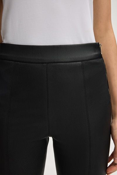 Uncommon Schwarze Lammleder-Jeggings mit Nahtdetails