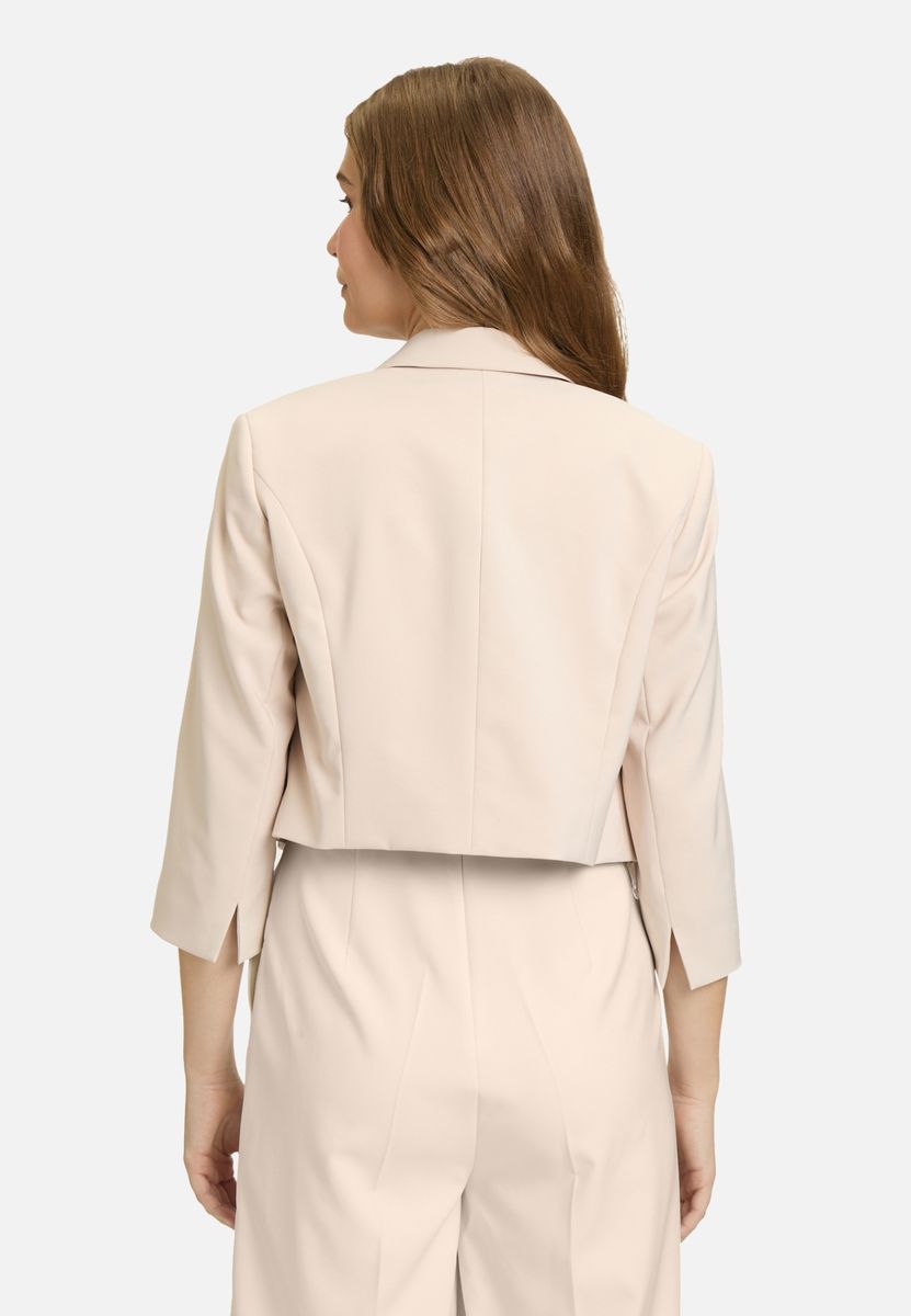 Kurz geschnittener Blazer mit Dreiviertelärmeln