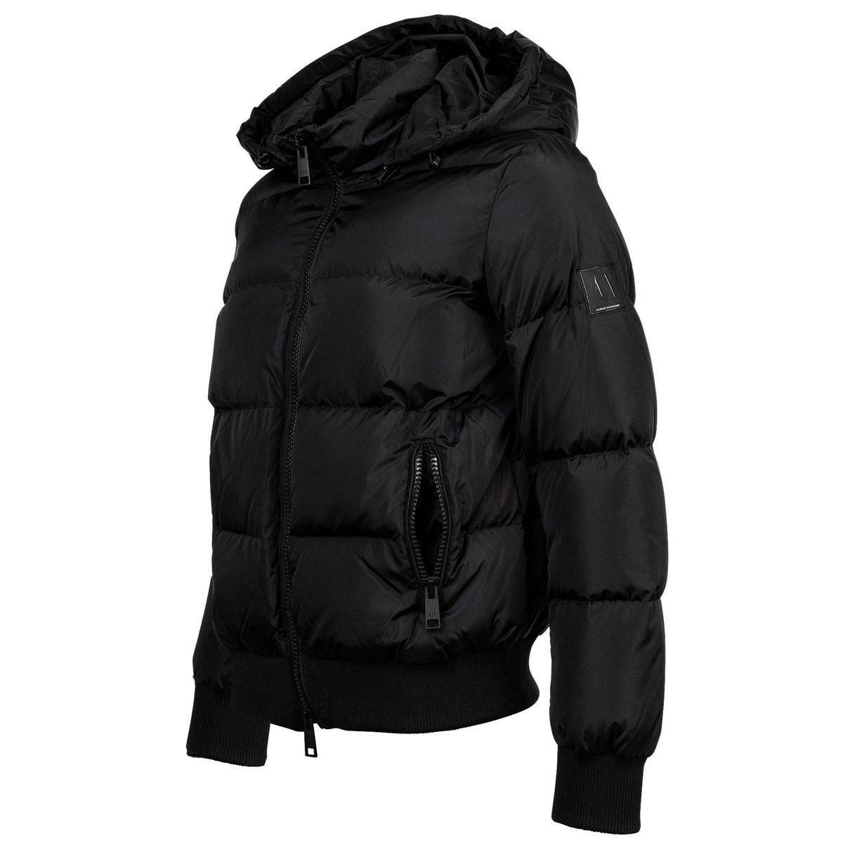 Klassische schwarze Steppjacke mit Kapuze