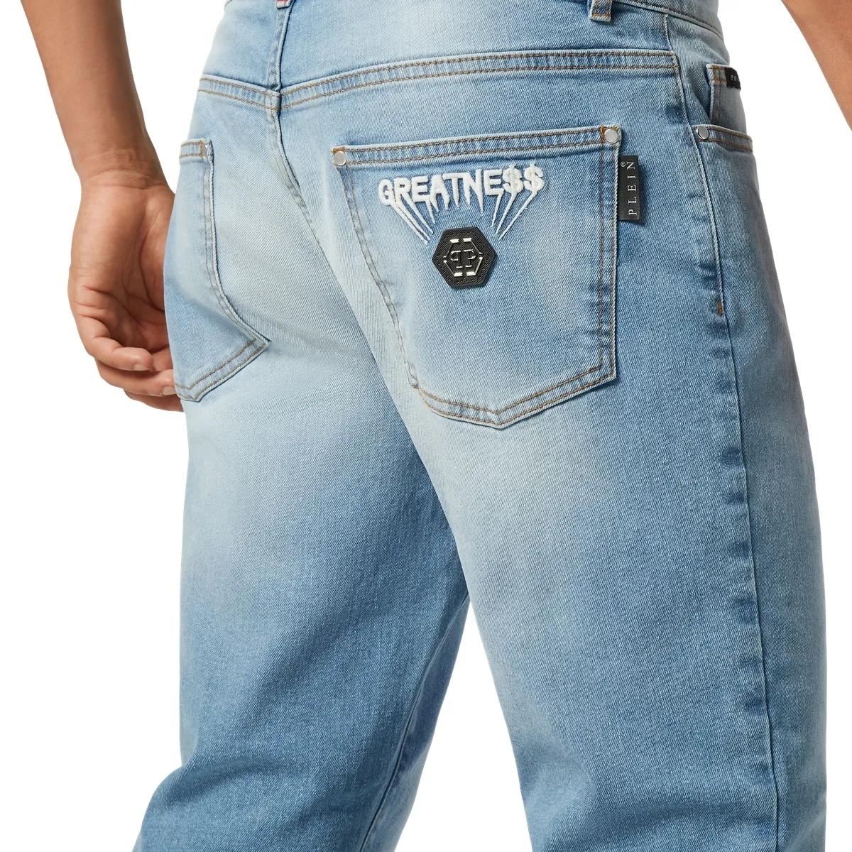 Hellblaue Straight Leg Jeans