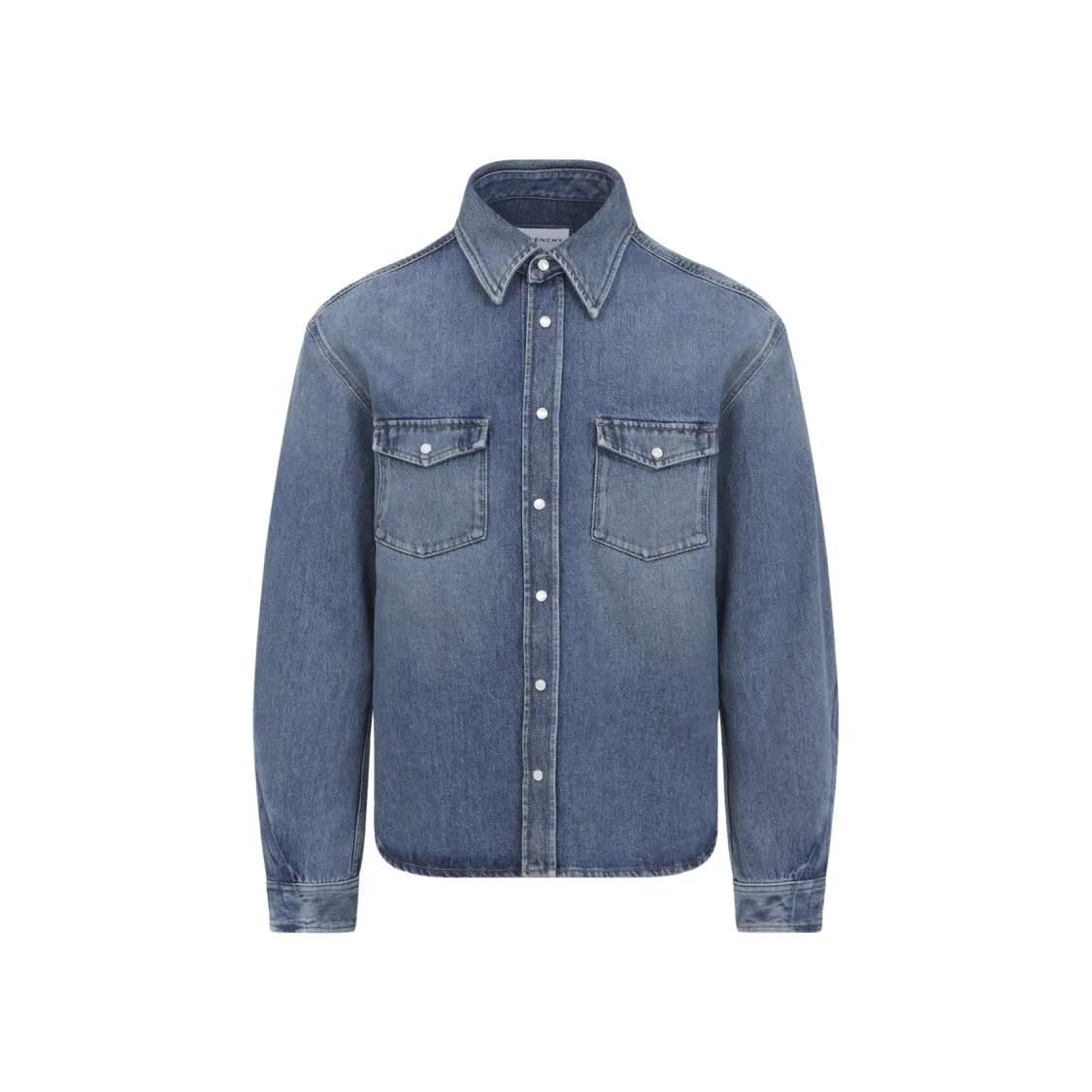 Klassisches Jeanshemd mit Knopfleiste