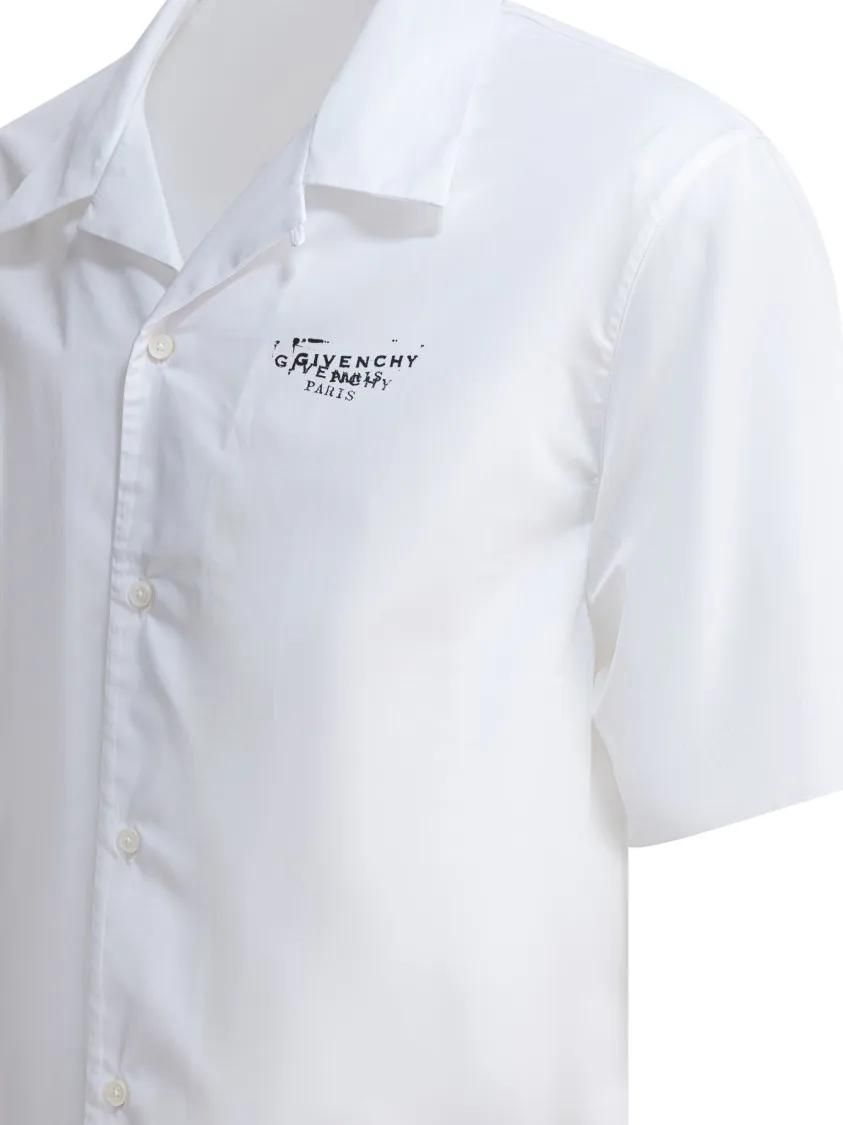 Weißes kurzärmeliges Camp-Shirt