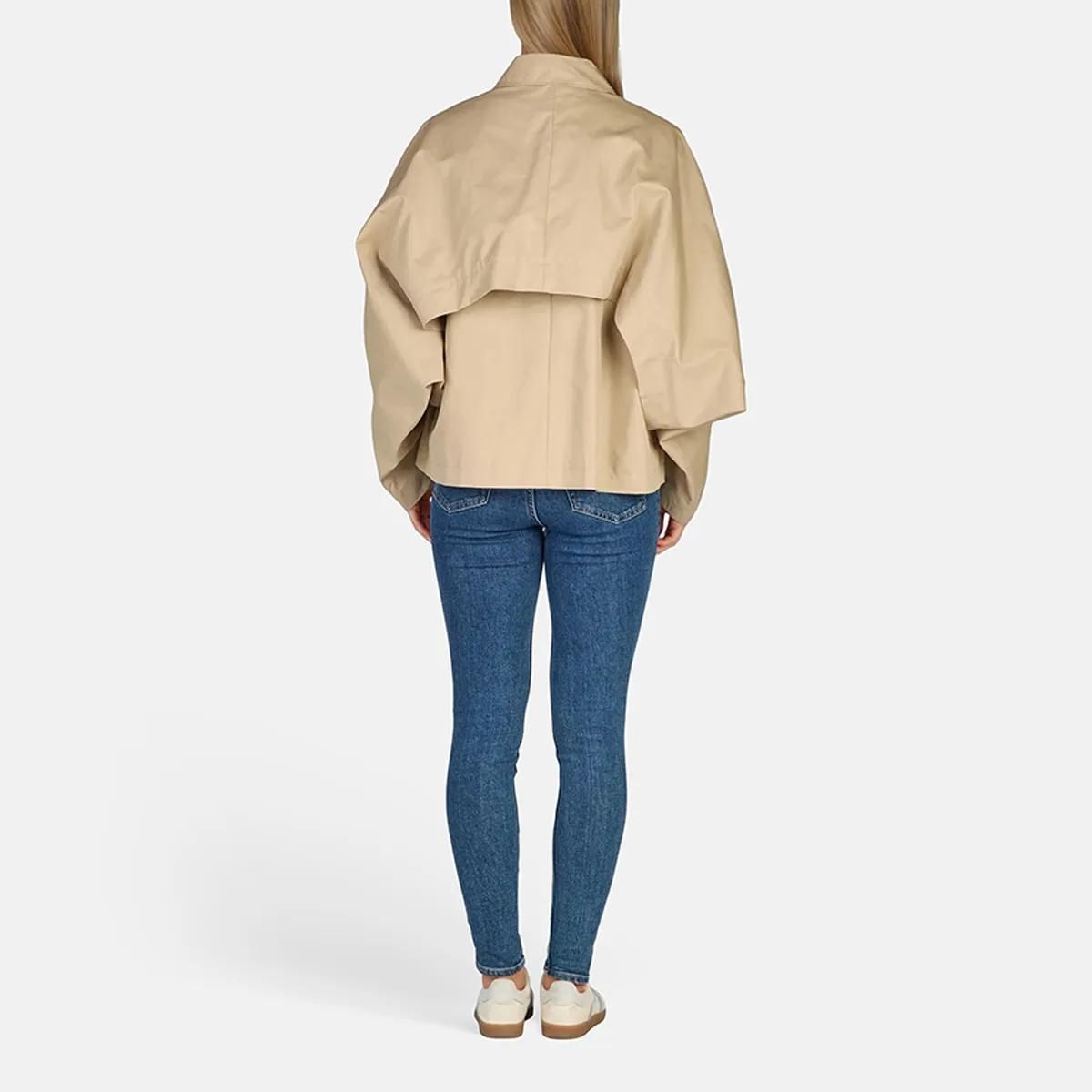 Beige, leichte, kurze Jacke mit Cape