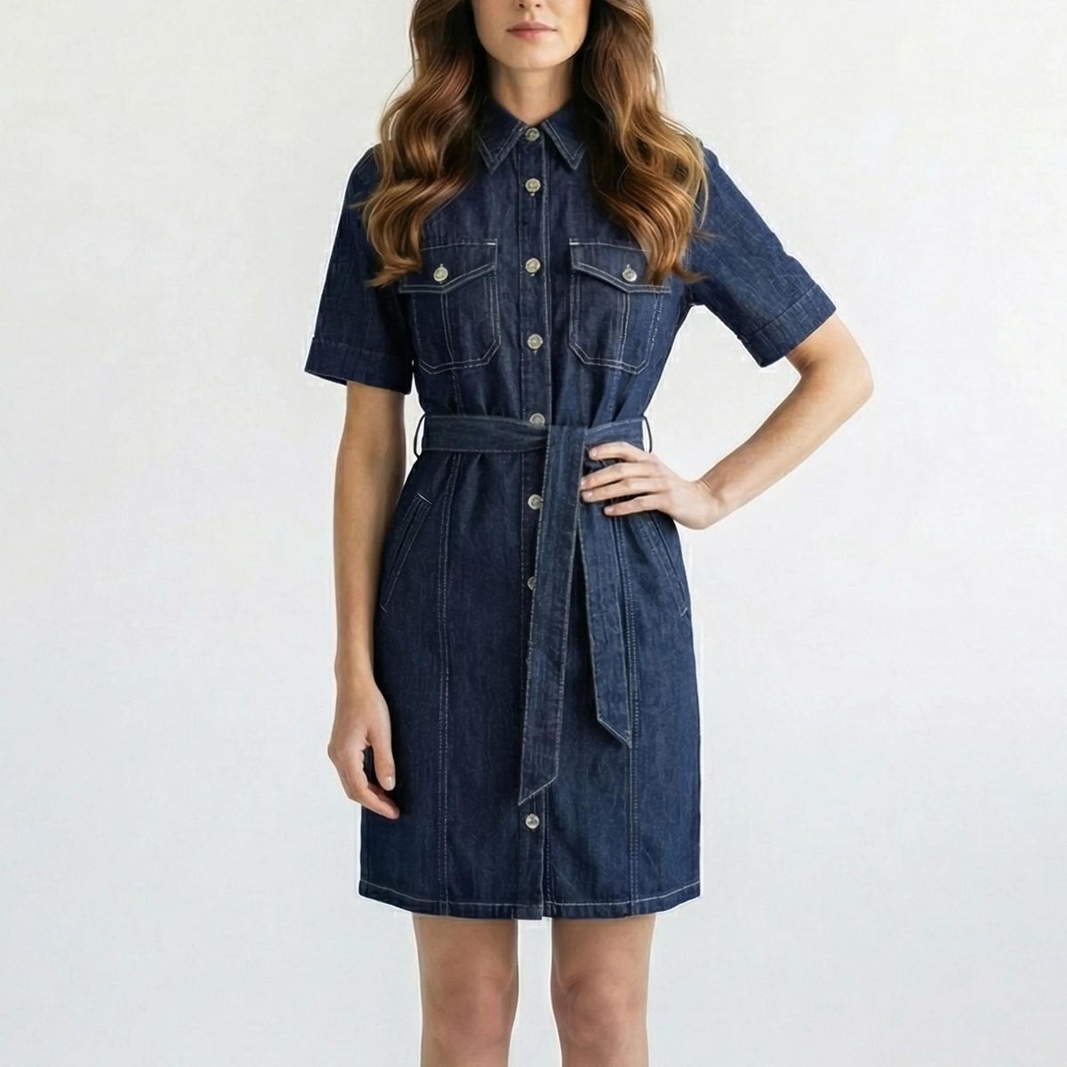 Jeanshemdkleid mit Gürtel