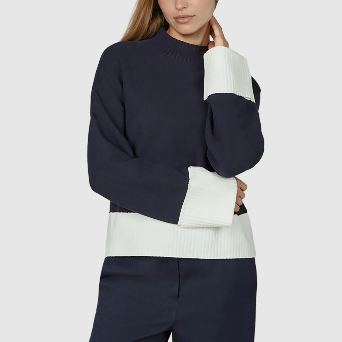 Zweifarbiger Strickpullover mit Rippstrick