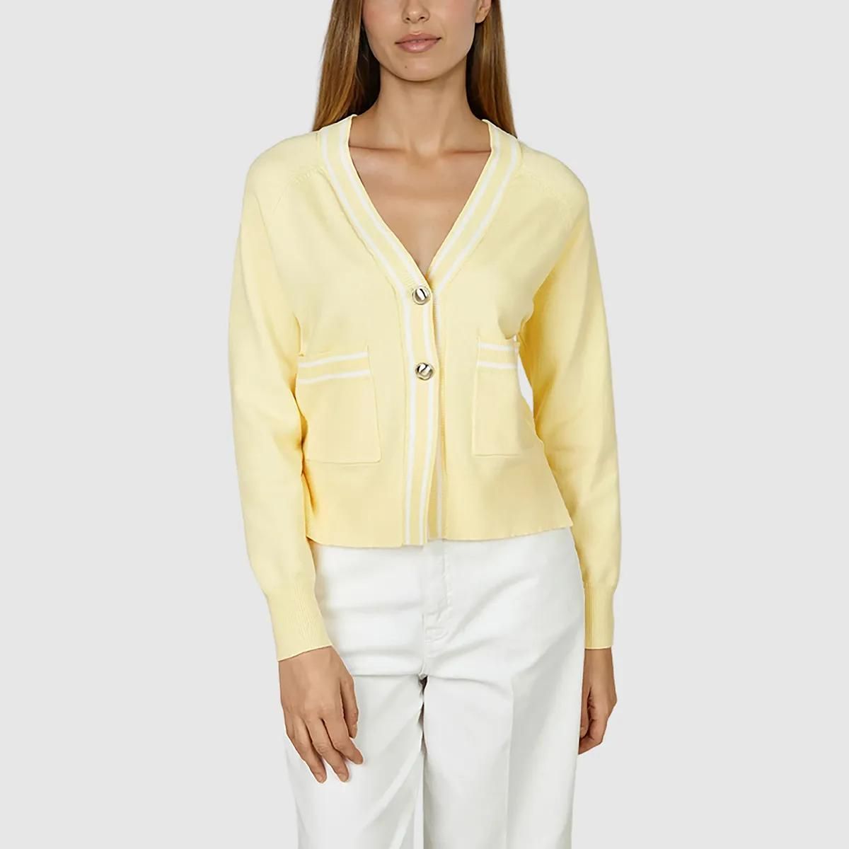Sportliche Strickjacke mit V-Ausschnitt und Taschen
