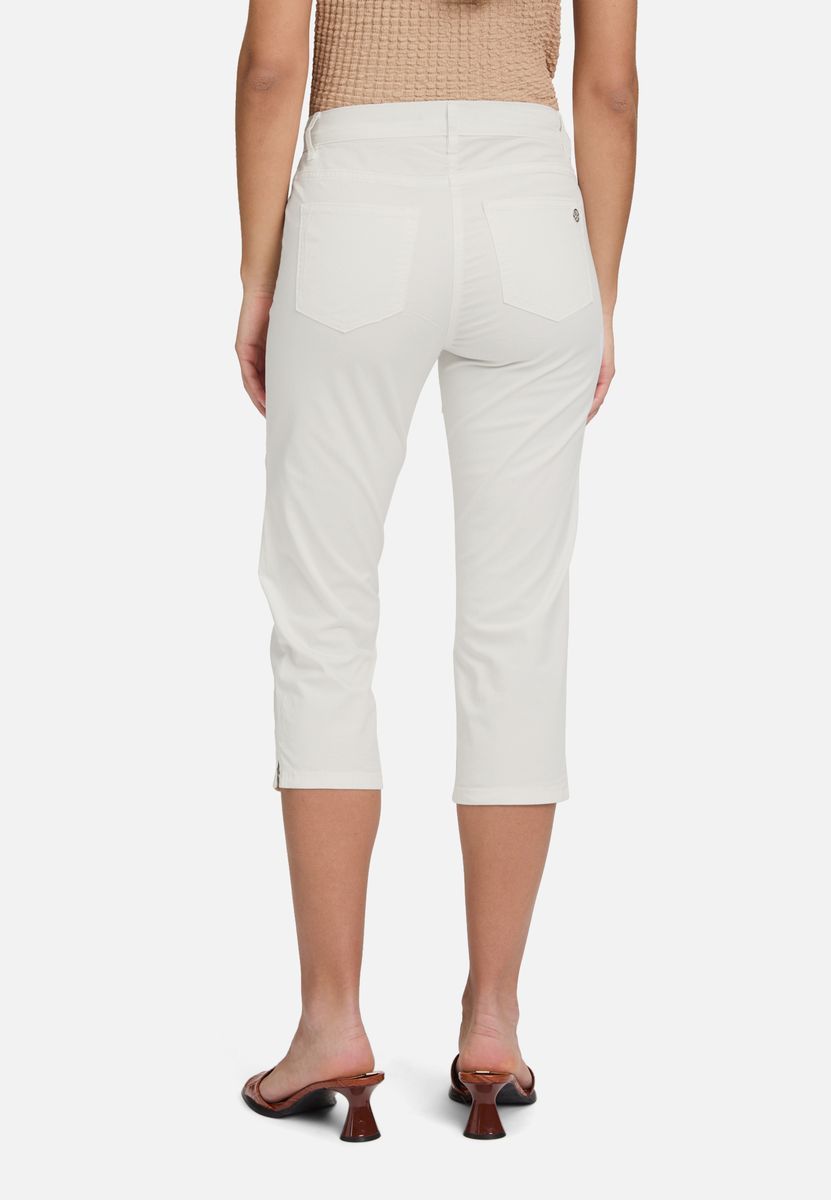 Sommerliche Slim-Fit Caprihose