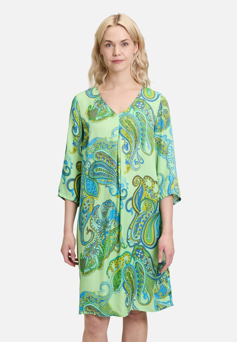 Sommerkleid mit Paisley-Print und V-Ausschnitt