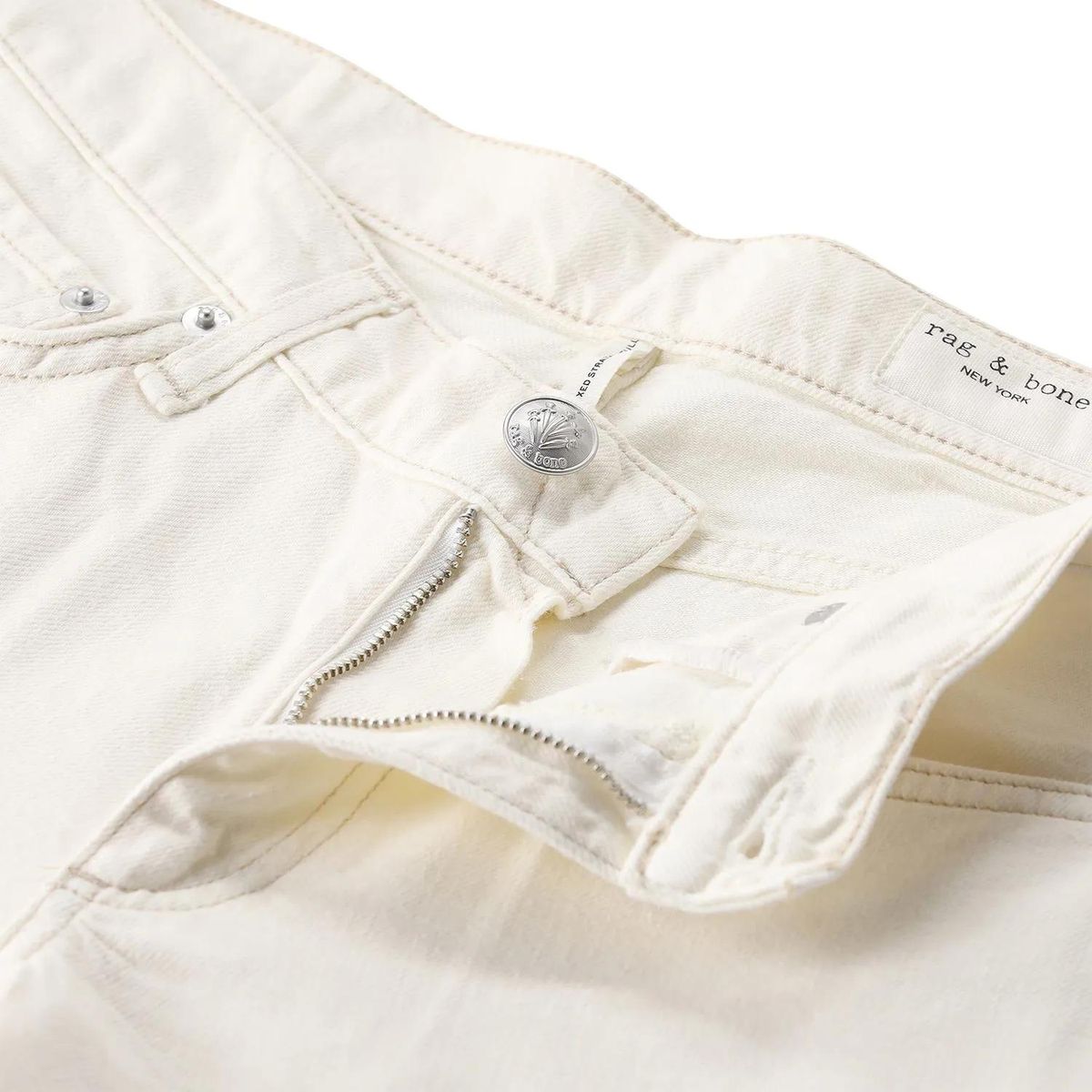 Relaxte Jeans mit geradem Bein