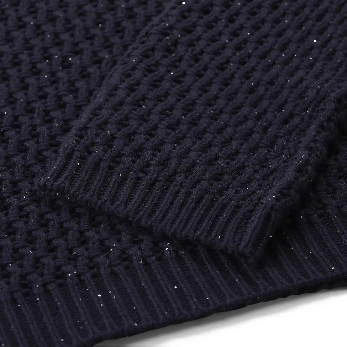 Glitzernder Strickpullover mit offener Masche