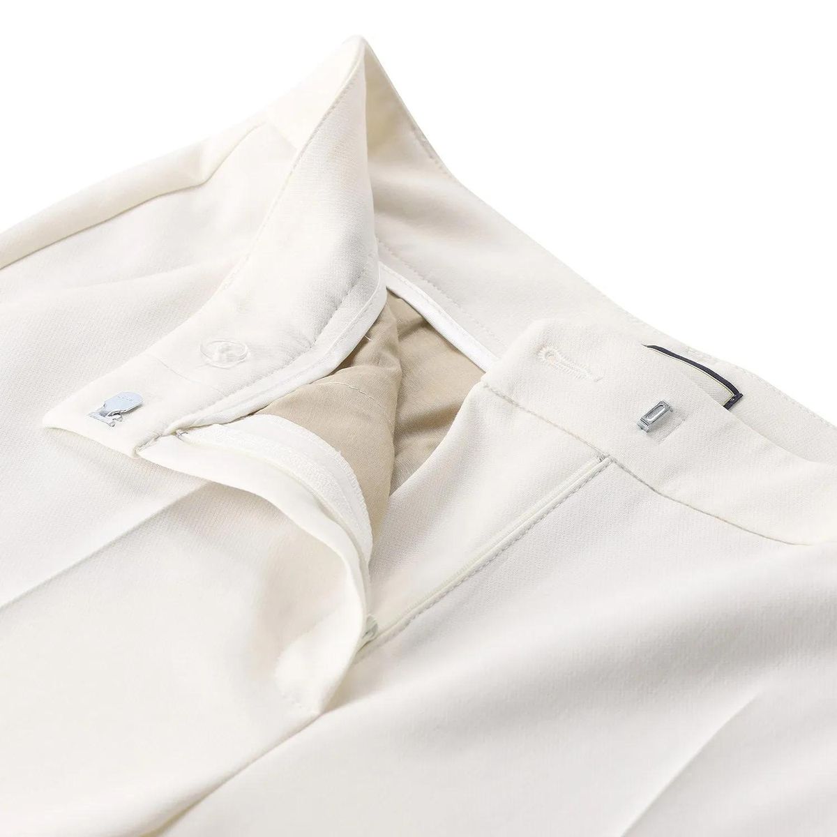 Weit geschnittene Hose mit hohem Bund