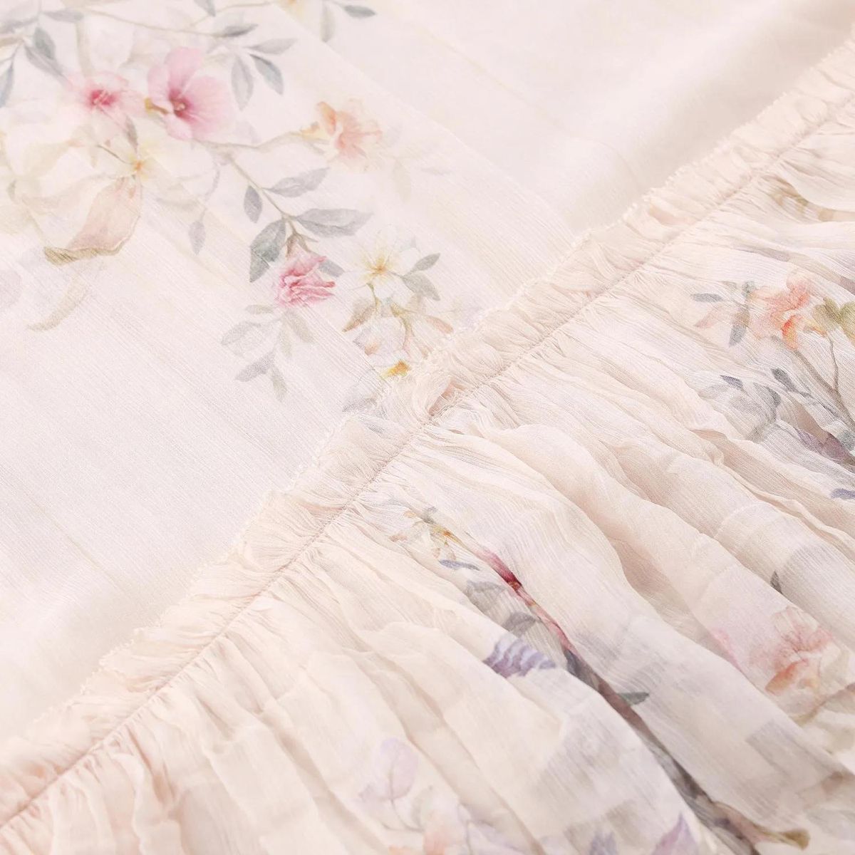 Romantisches Midikleid mit Blumenmuster
