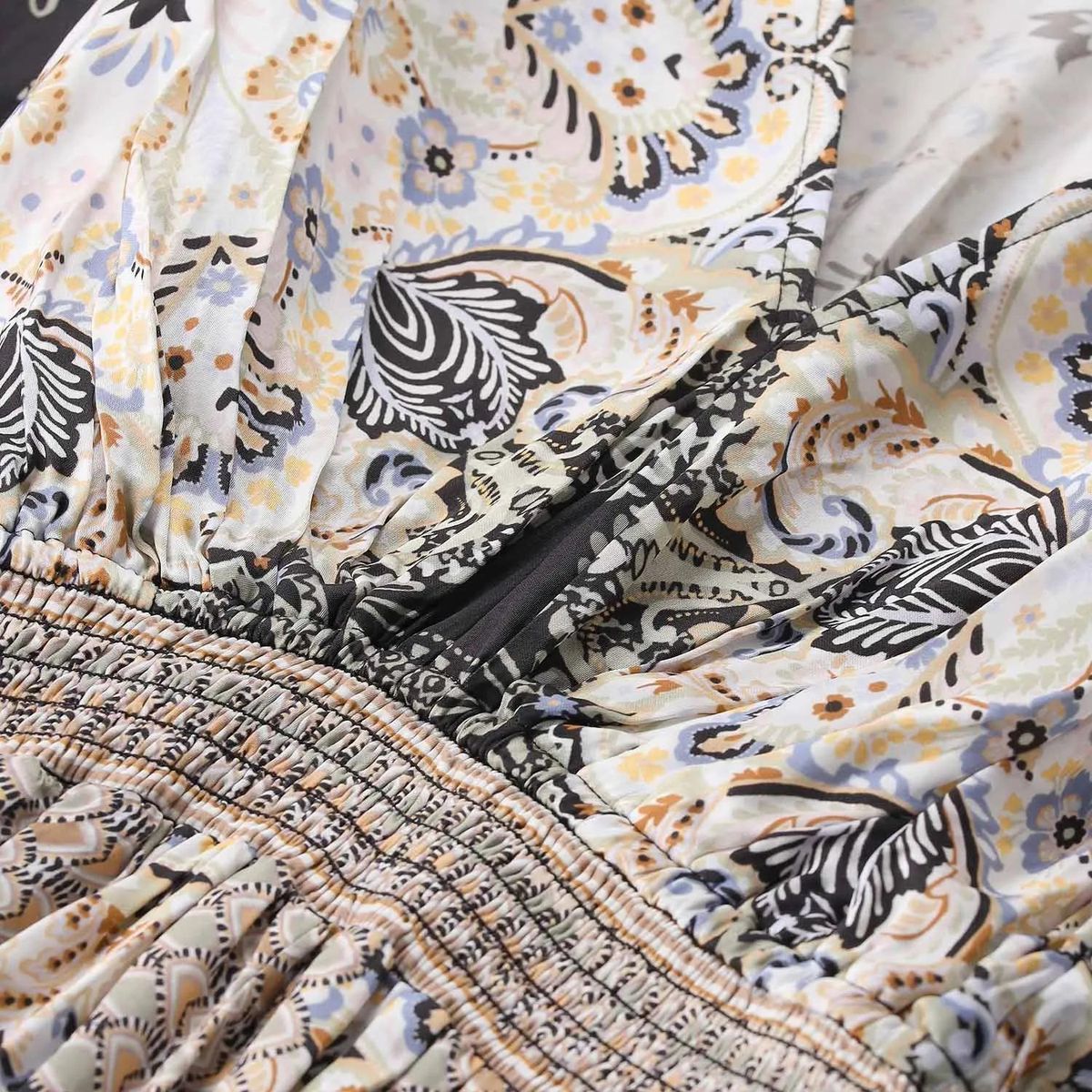 Elegantes Maxikleid mit Paisley-Muster