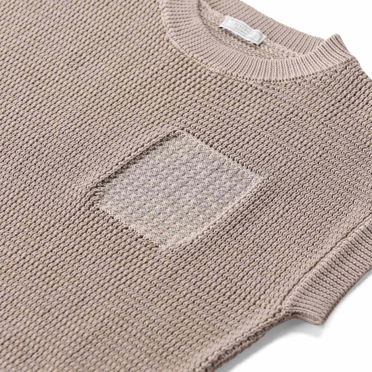 Locker geschnittenes Strickshirt mit Tasche