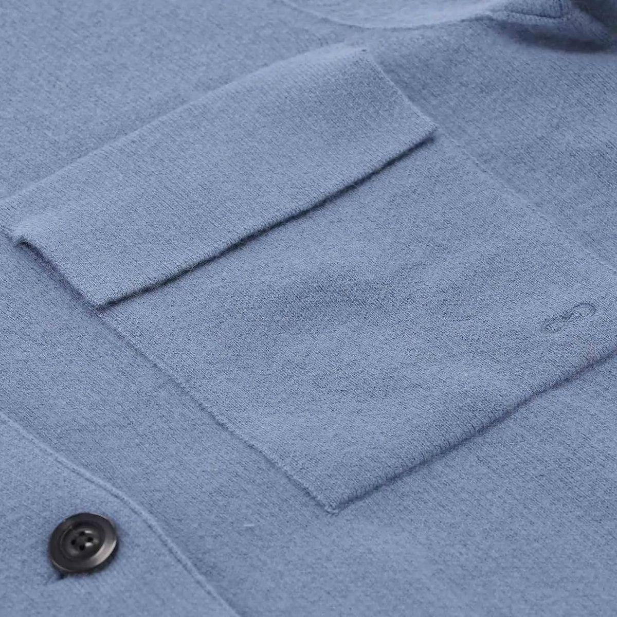 Strickjacke aus Kaschmir-Mischgewebe mit lässiger Passform