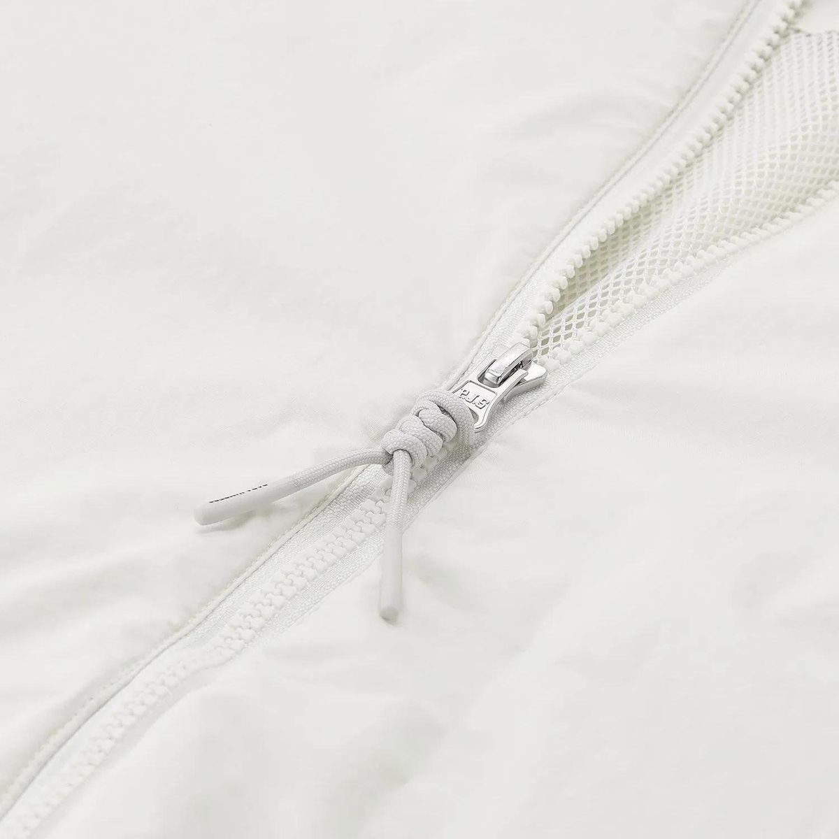 Moderne Cropped Bomberjacke