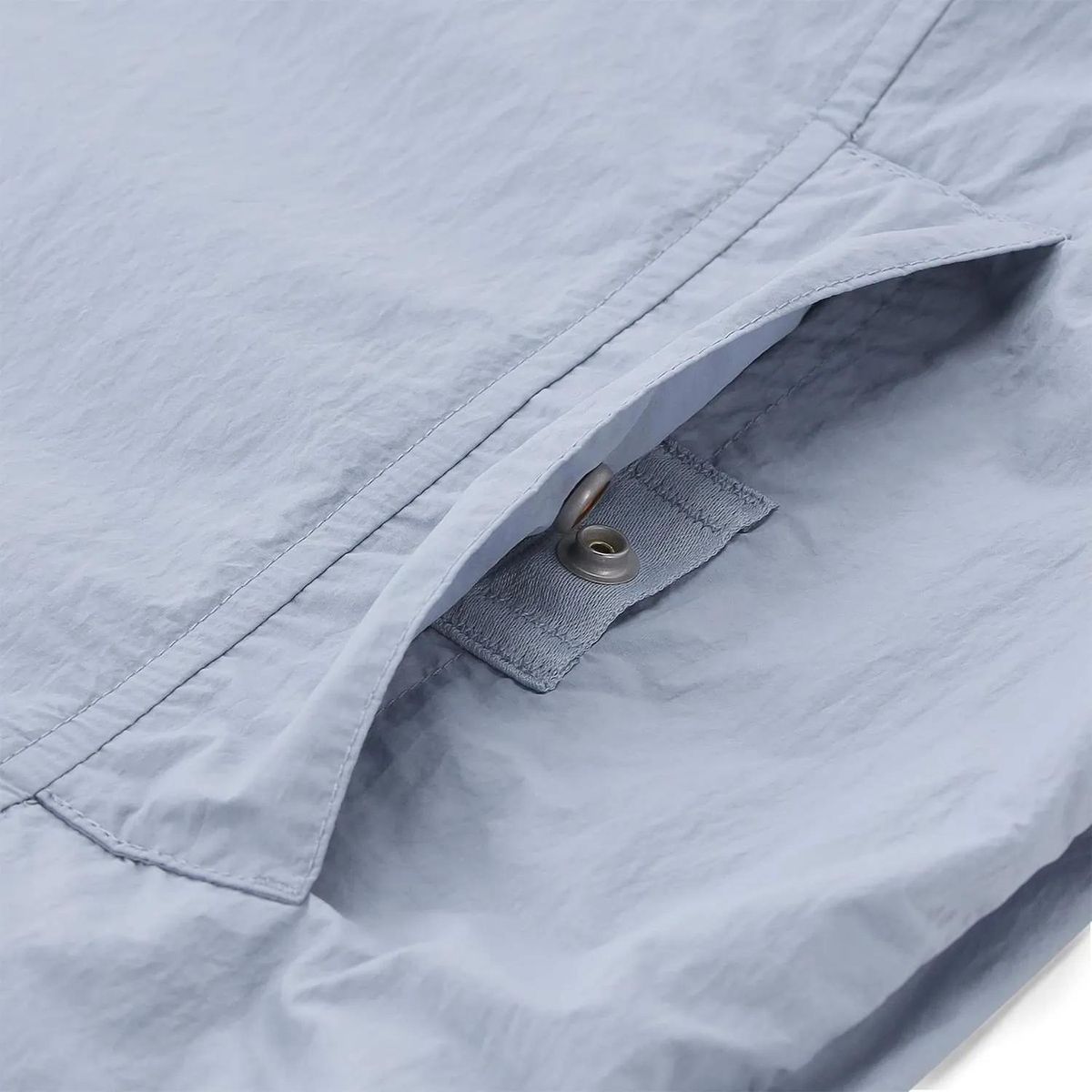 Leichte Kapuzen-Regenjacke mit Reißverschluss