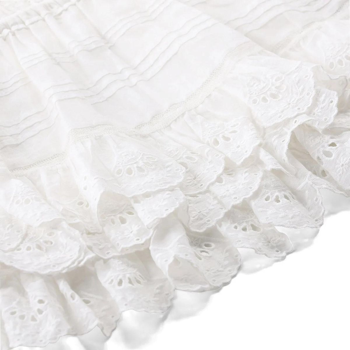 Romantisches weißes Baumwoll-Minikleid mit Lochstickerei