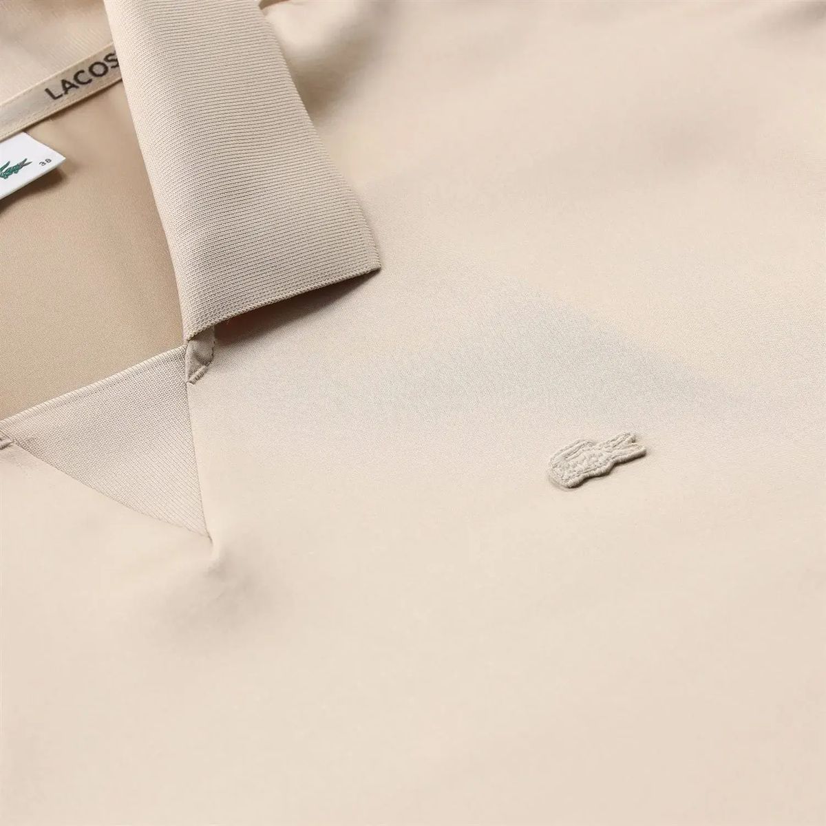 Langärmliges Poloshirt aus Satin