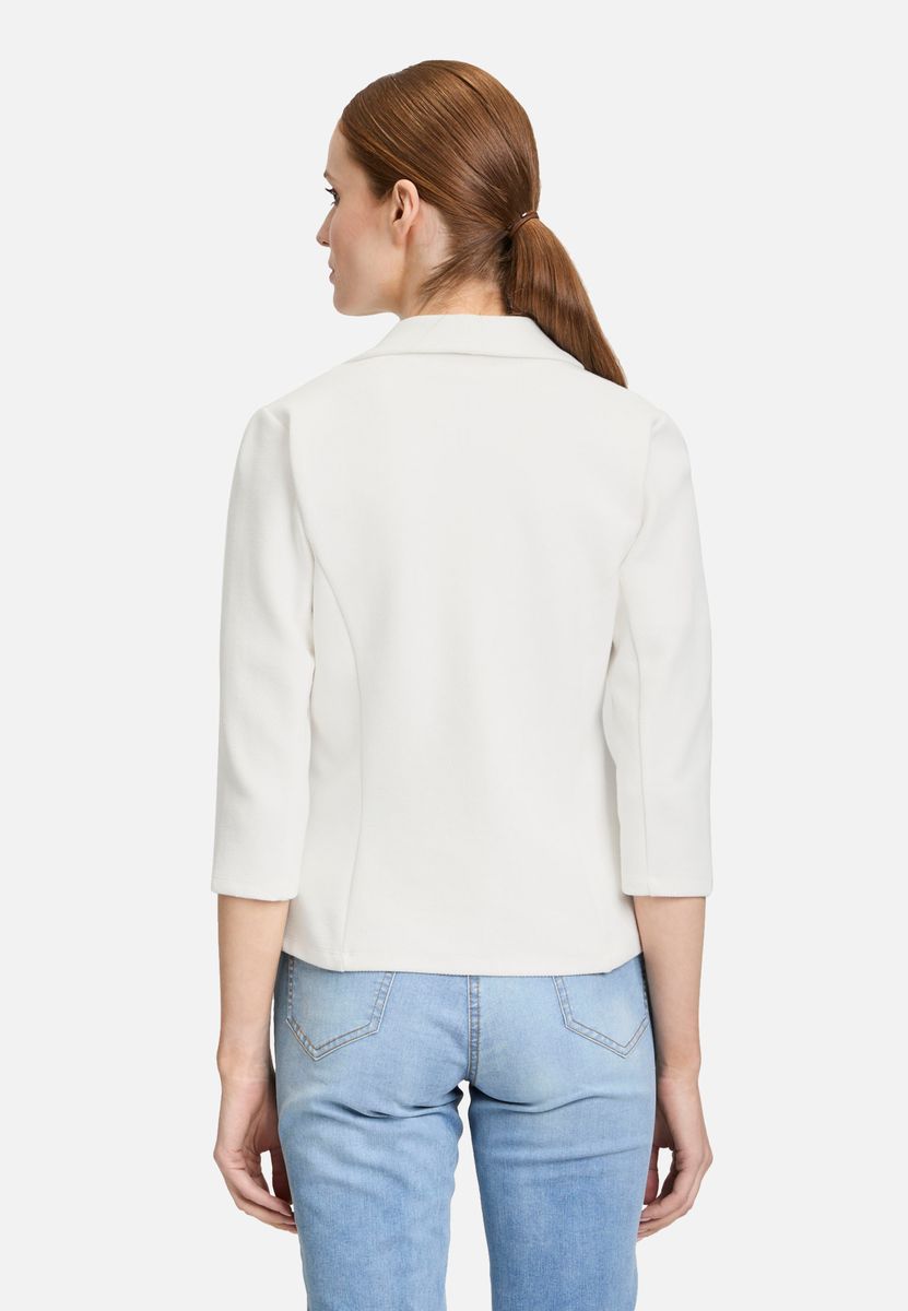 Eleganter Kurzblazer mit Knöpfen