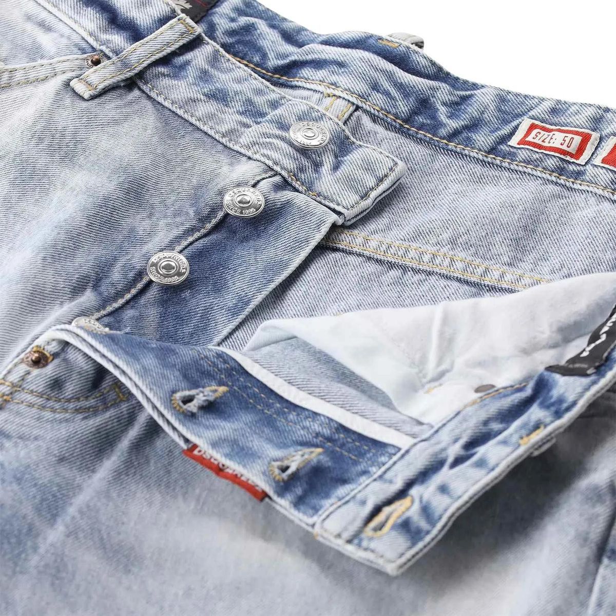 Regular-Fit Jeans mit Knopfleiste