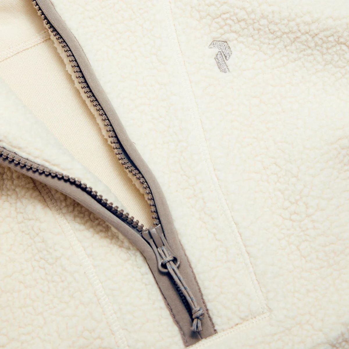 Flauschiger Fleecepullover mit Reißverschluss