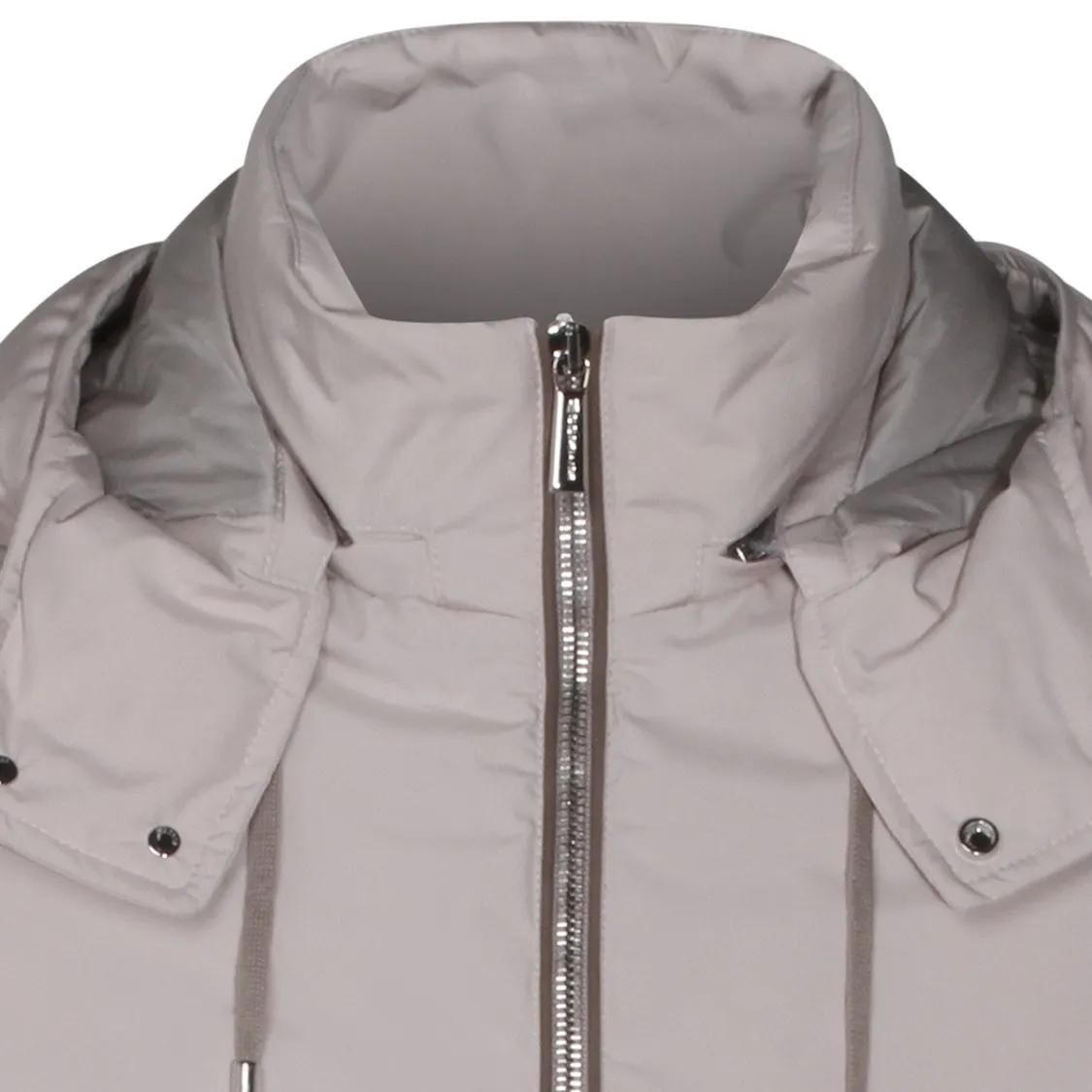 Strukturierte Jacke mit Reißverschluss und Kapuze