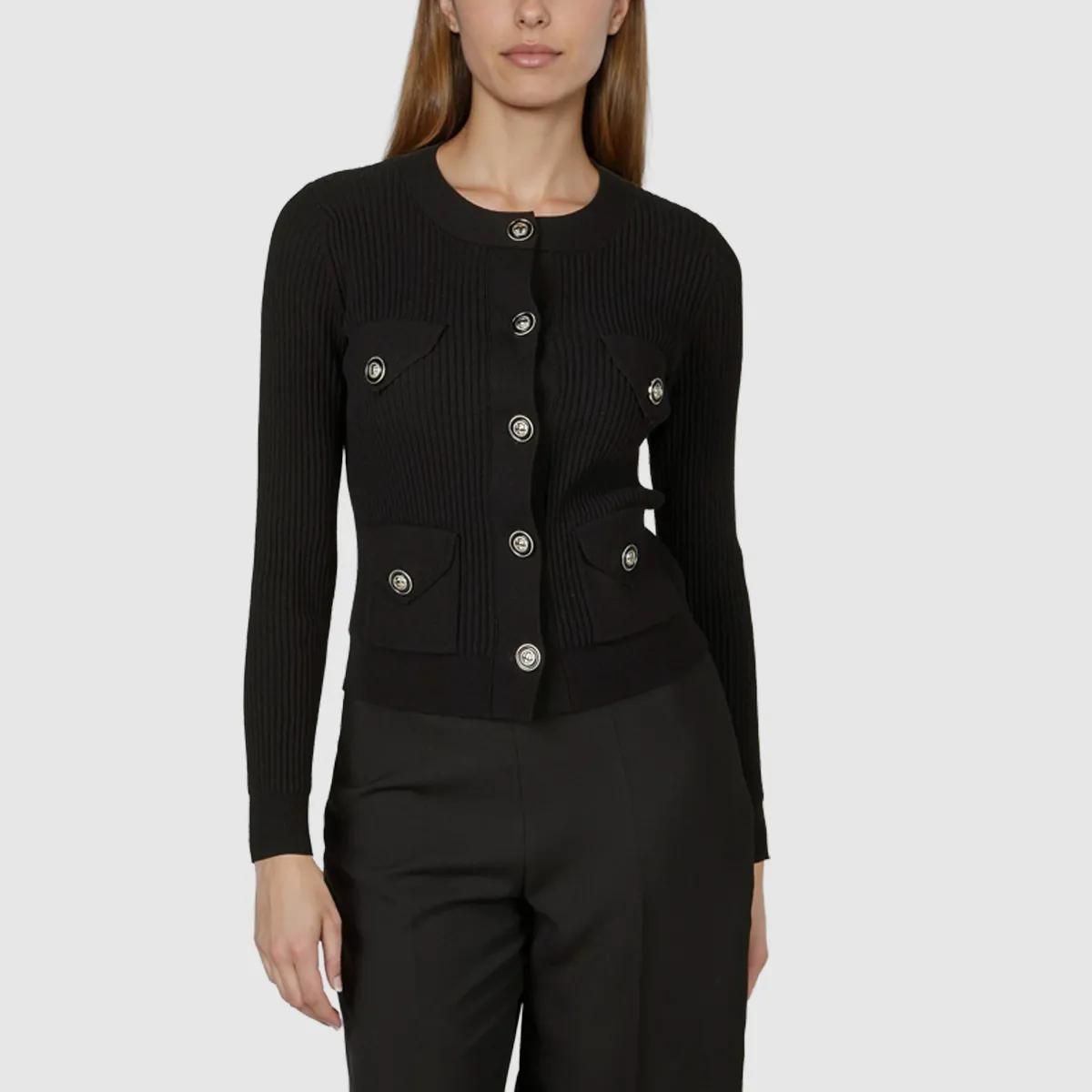 Klassische Strickjacke mit Rippenmuster und Taschen