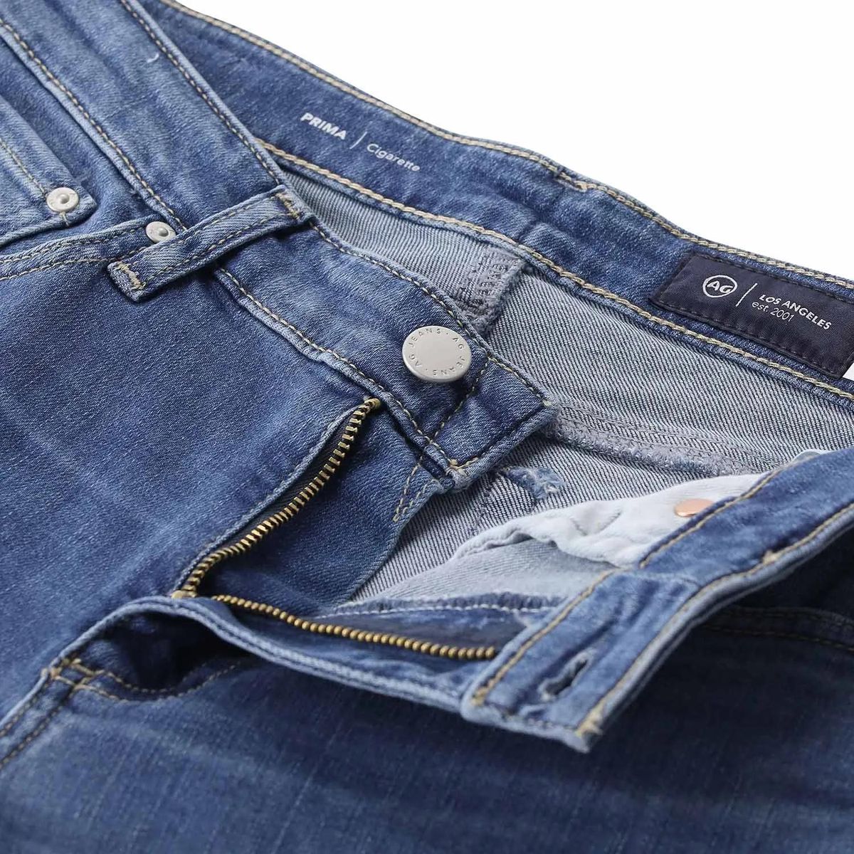 Schlanke Zigarettenjeans