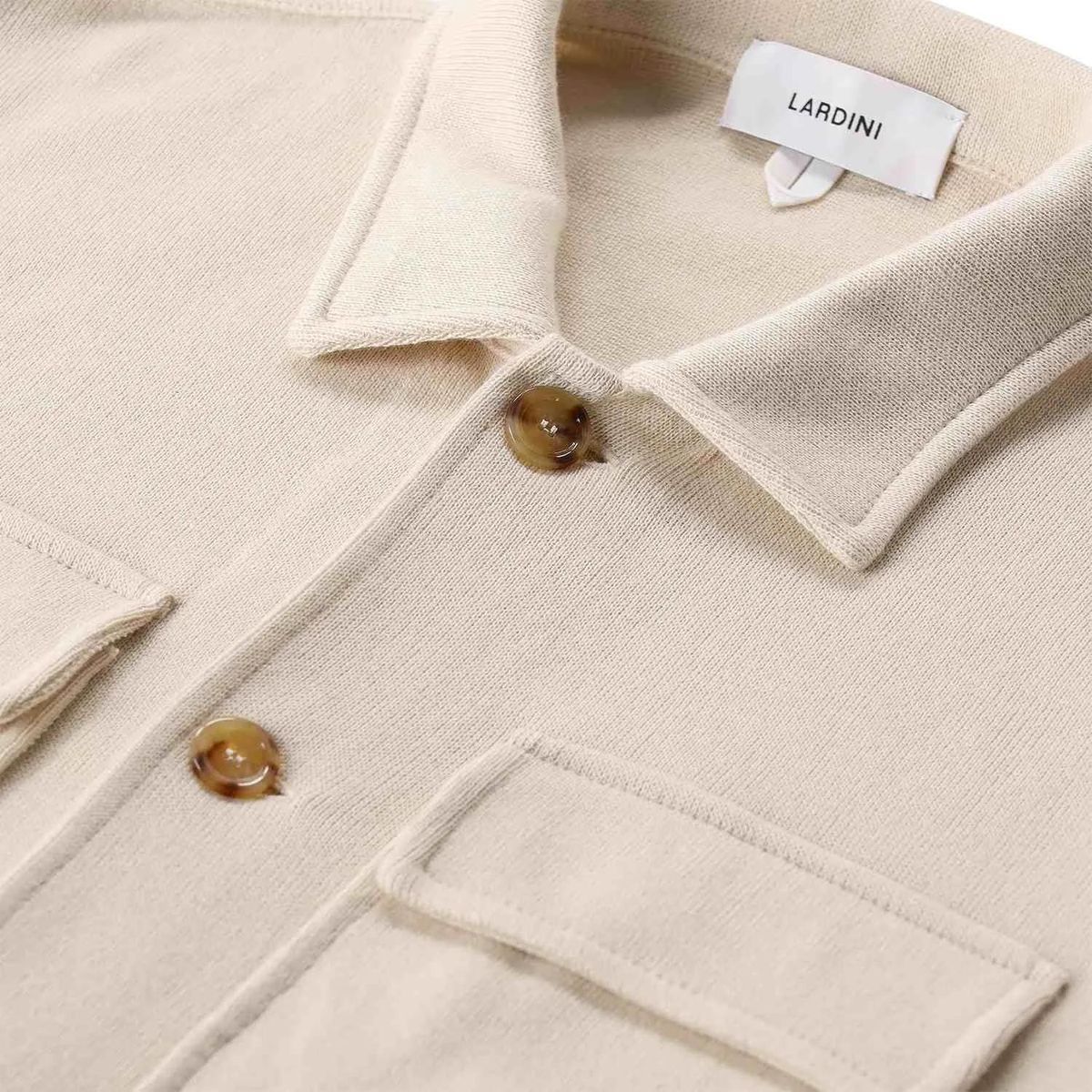 Beiges Strick-Overshirt aus Baumwolle mit Taschen