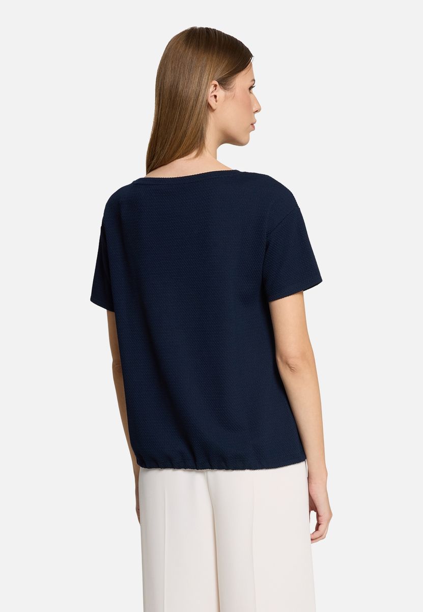 Strukturiertes Strickoberteil mit Tunnelzug-Detail