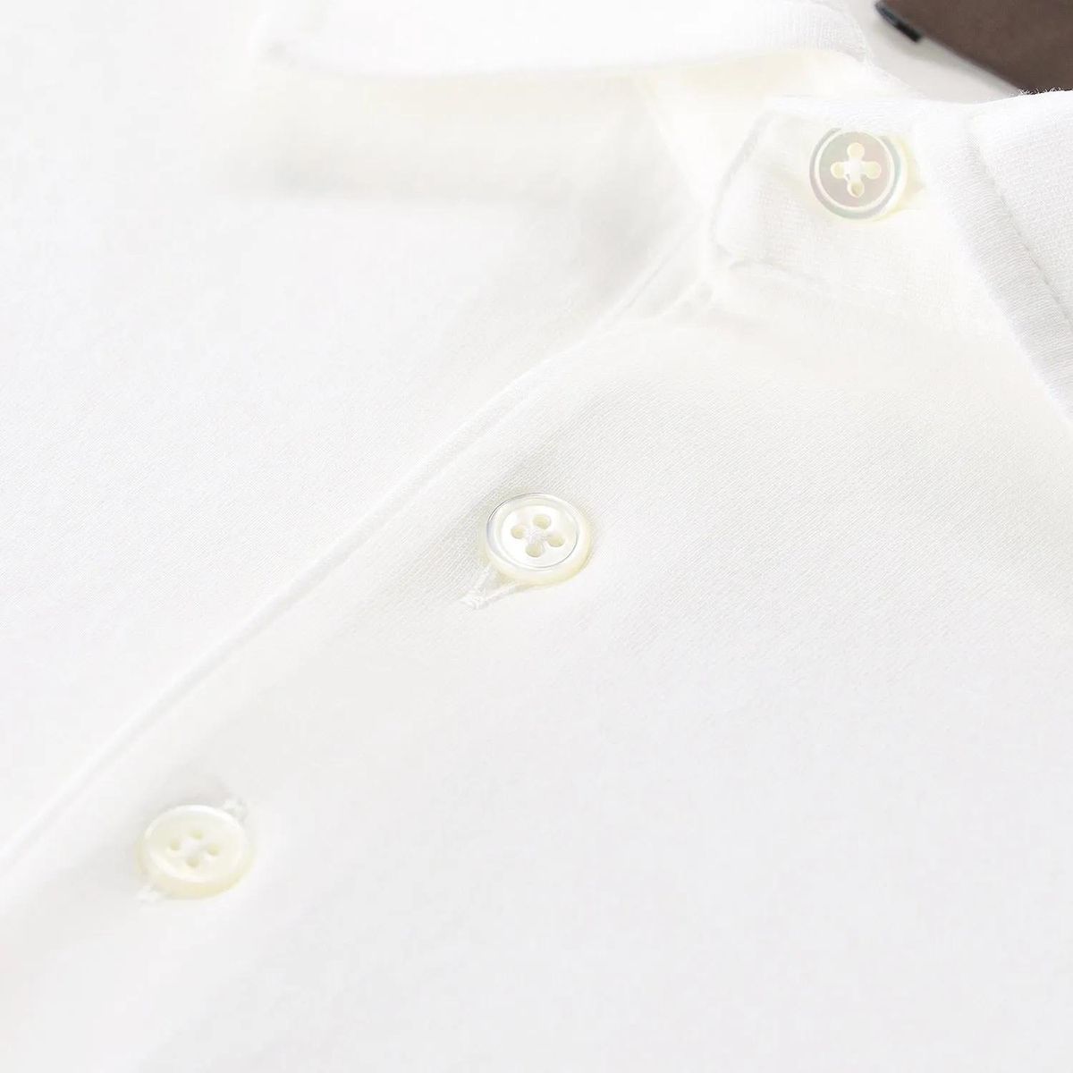 Klassisches Baumwoll-Poloshirt mit Knöpfen