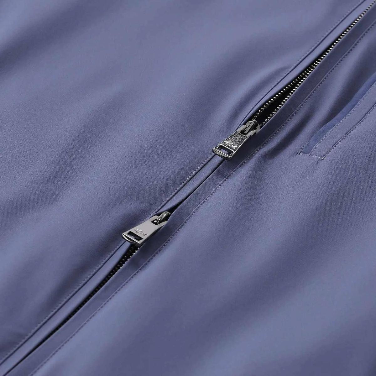 Ärmellose moderne Outdoor-Weste mit Reißverschluss