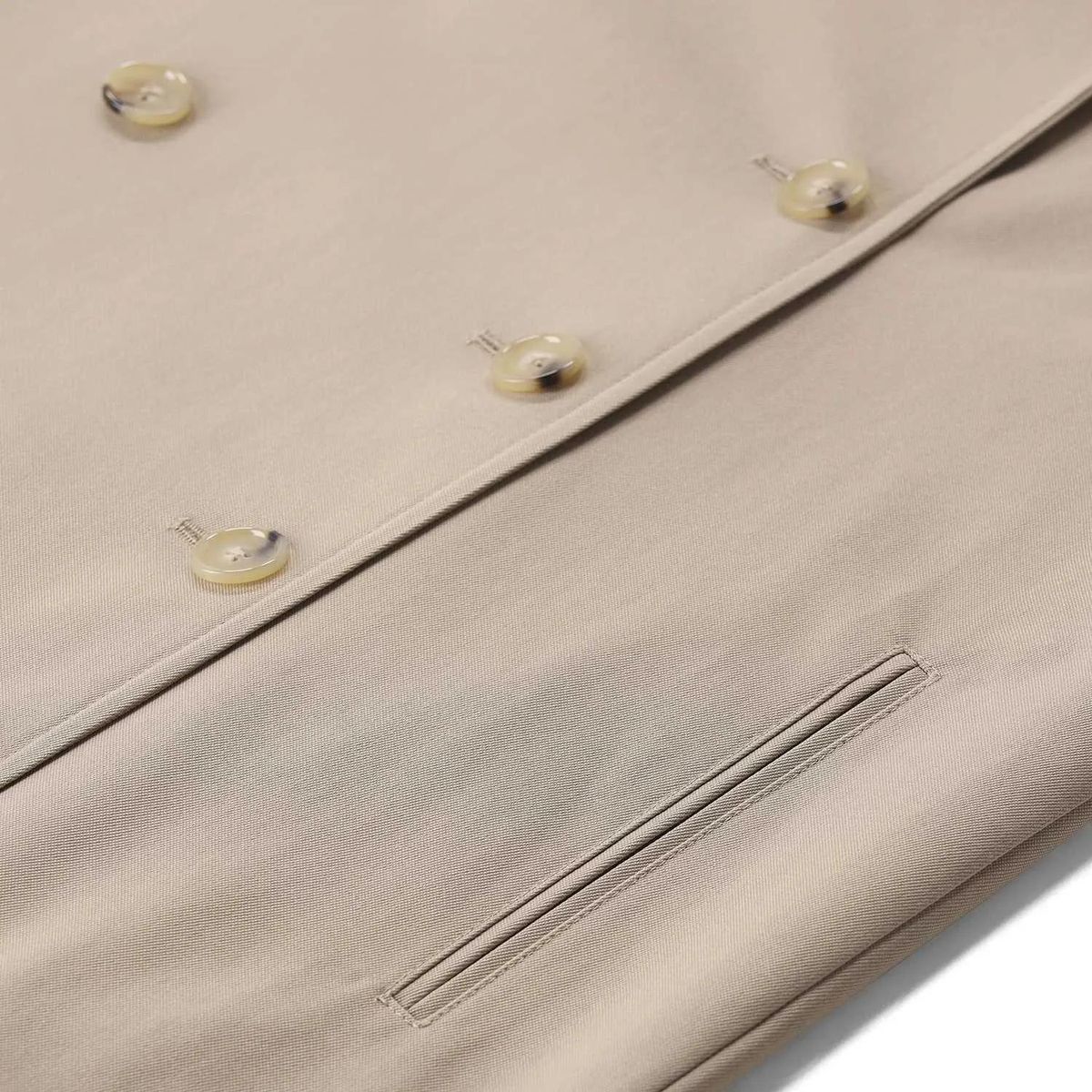 Eleganter zweireihiger Trenchcoat