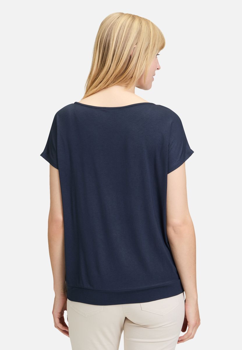 Gemustertes Shirt mit Knotendetail