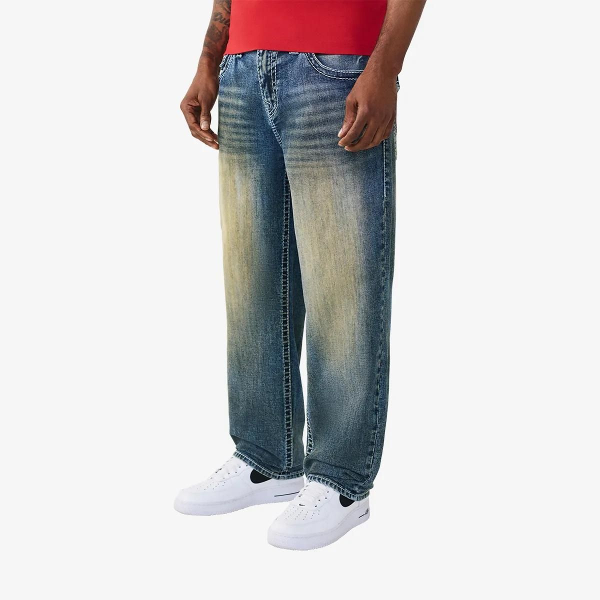 Jeans mit entspannter Passform und Used-Waschung