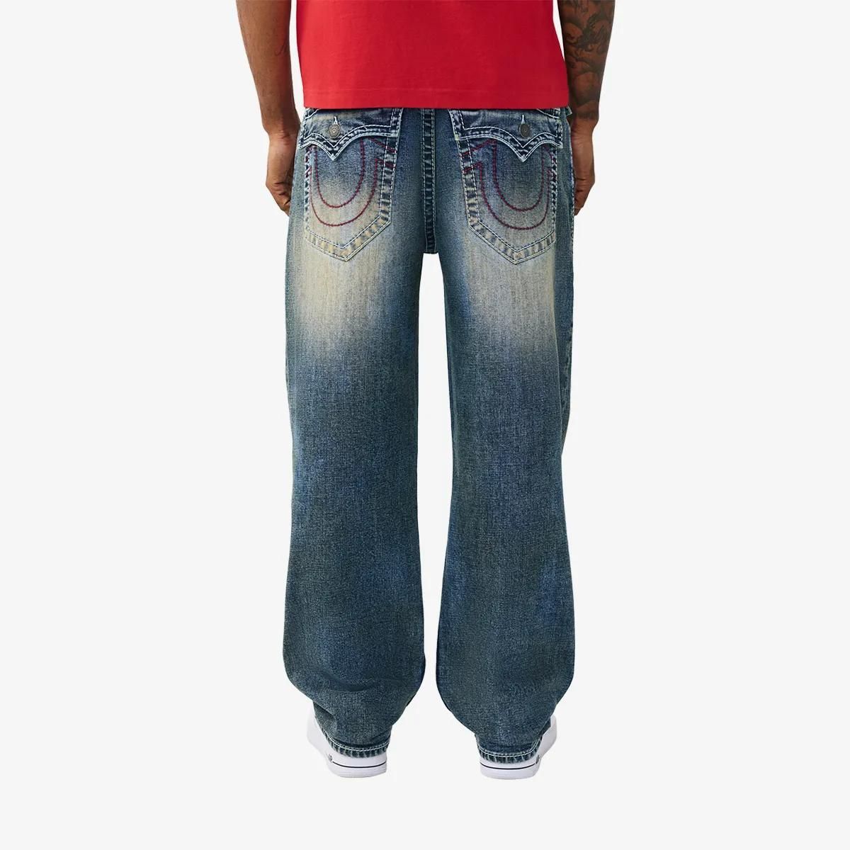 Jeans mit entspannter Passform und Used-Waschung