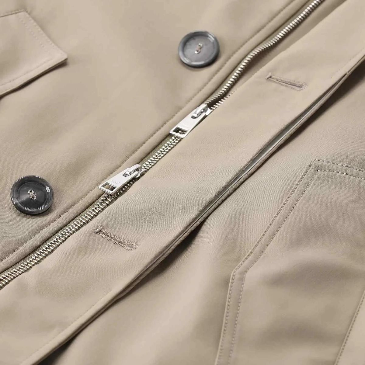 Elegante Harrington Jacke aus Wolle