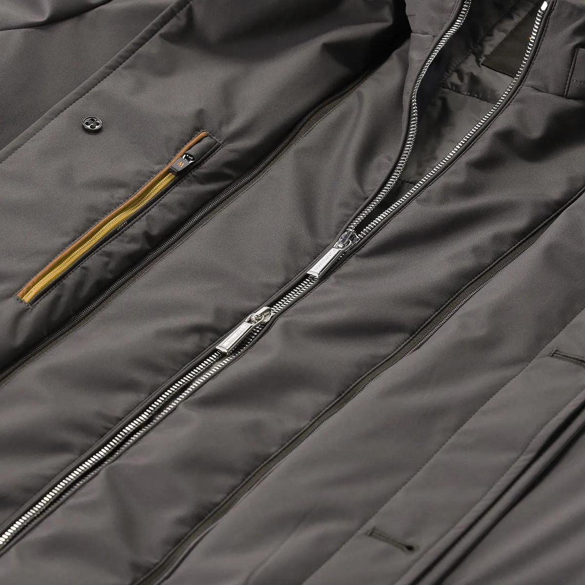 Herren Regenmantel mit Kapuze und Knopfleiste