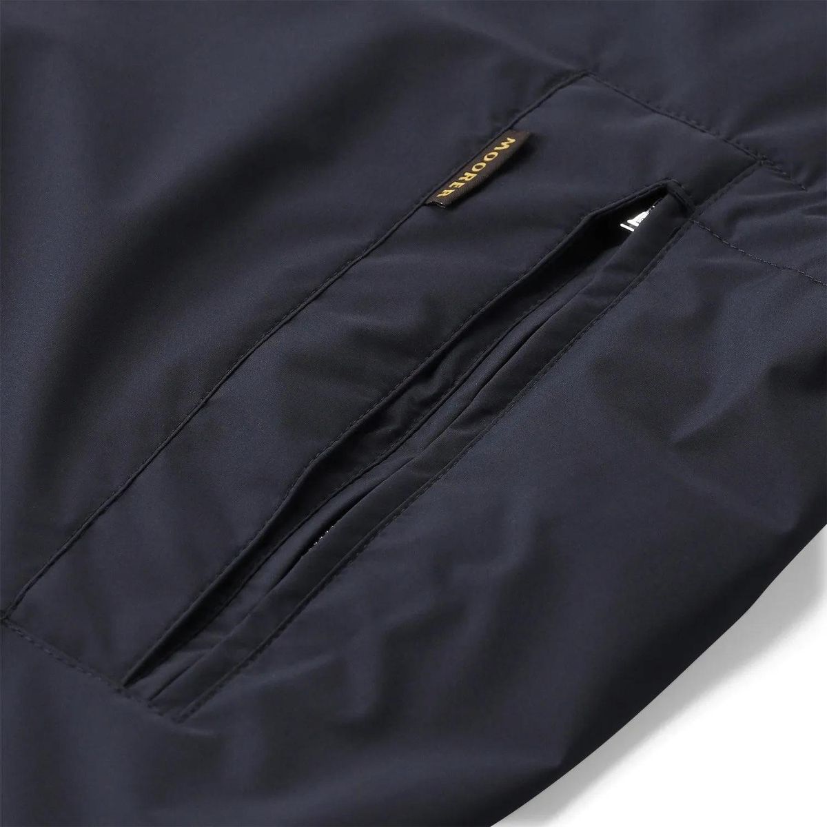 Vielseitige Übergangsjacke mit Kapuze