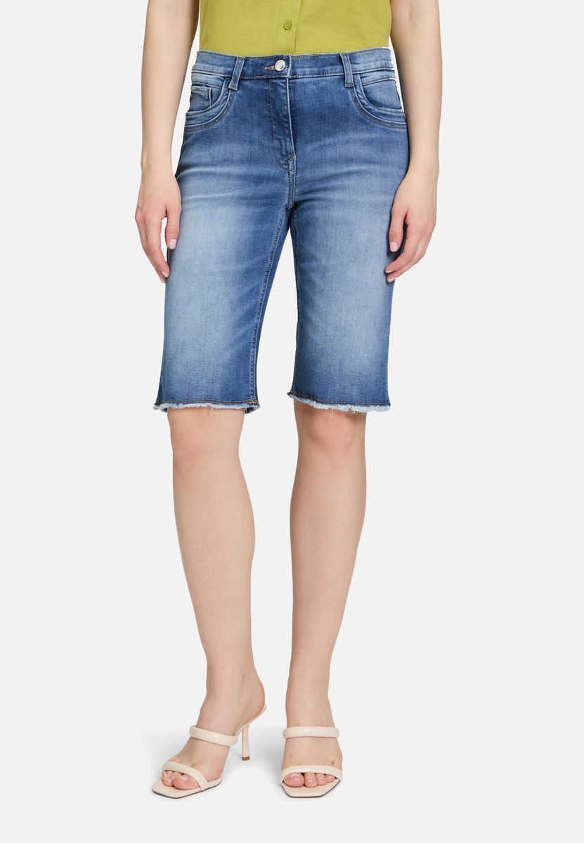Jeans-Bermudashorts mit ausgefranstem Saum