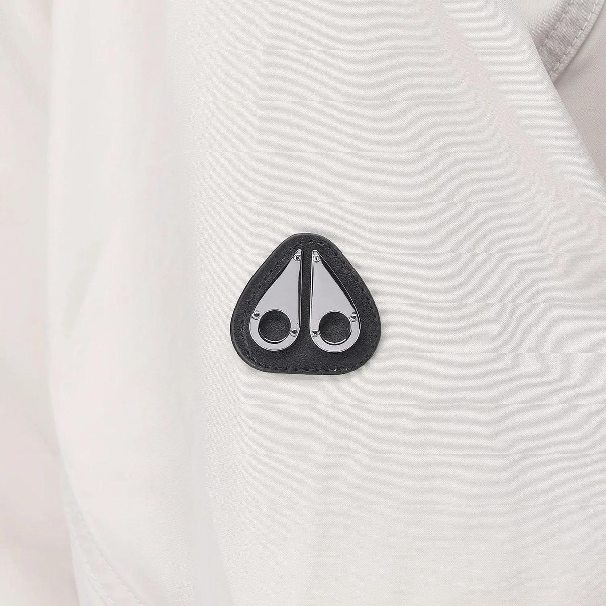 Leichte Windjacke mit Kapuze