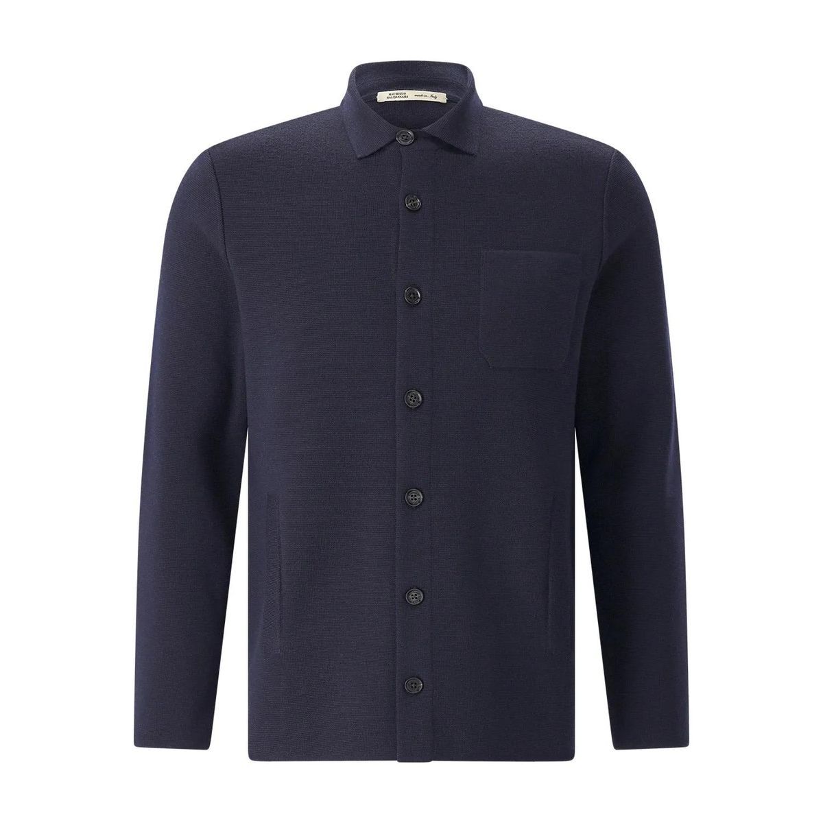 Gestrickte Wolljacke mit Knöpfen