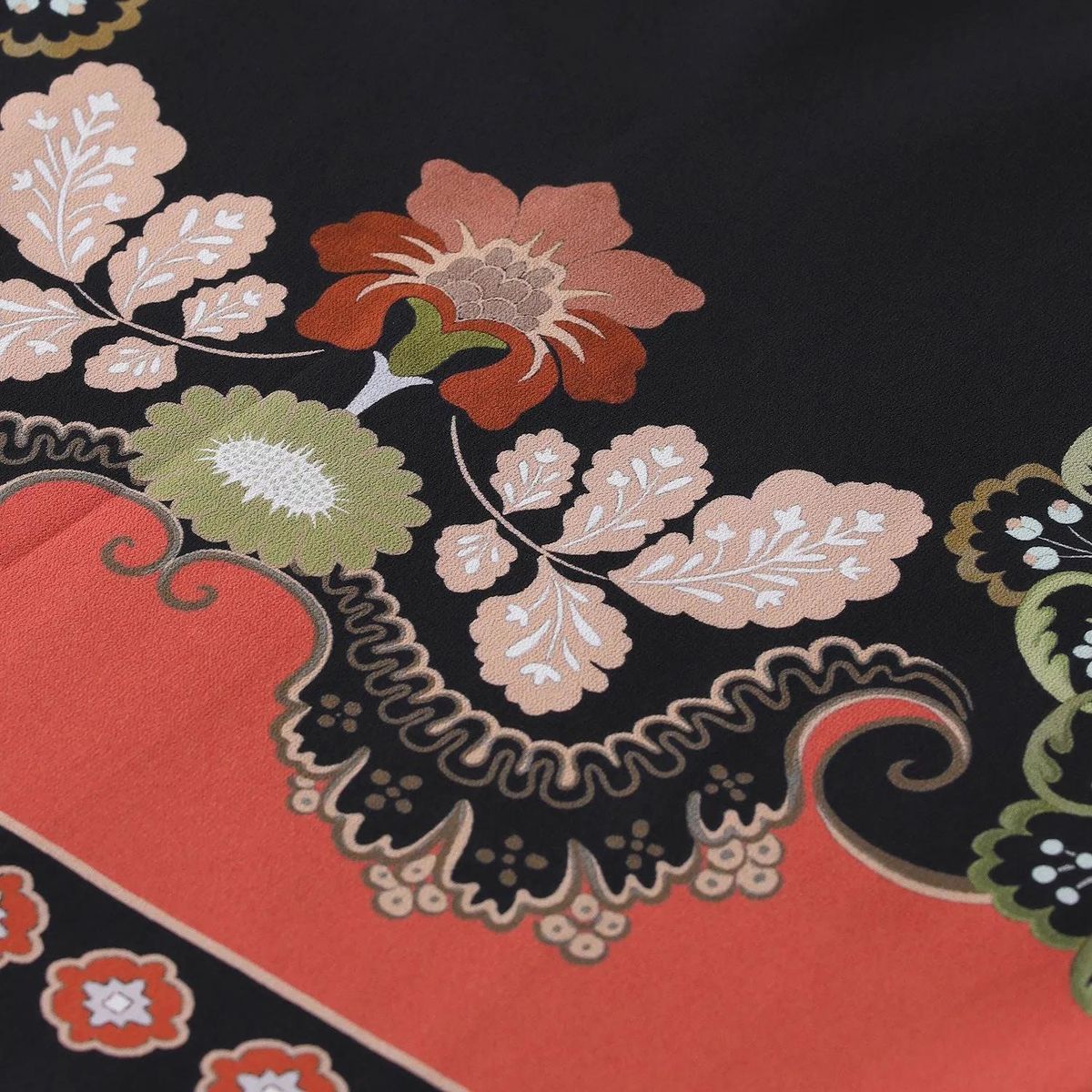 Gemustertes Mini-Kleid aus Viskose-Crêpe