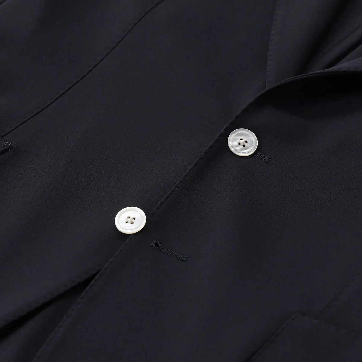 Leichter einreihiger Blazer aus Schurwolle