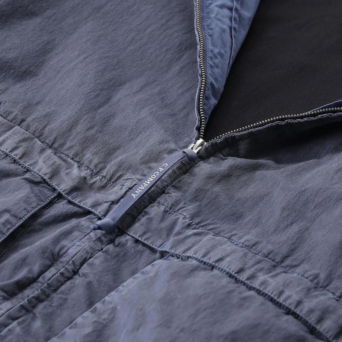 Blaue Utility Jacke mit Goggle Kapuze