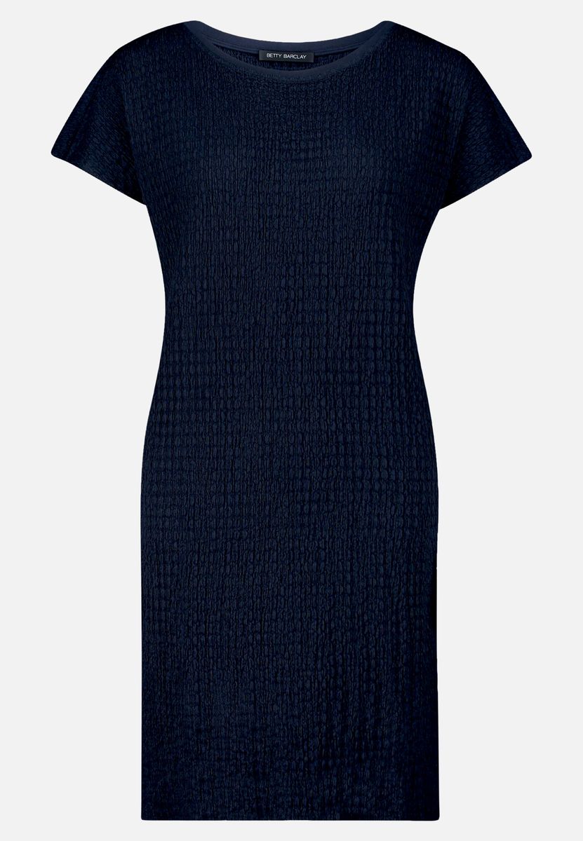 Kurzärmeliges Plisseekleid in Etuiform